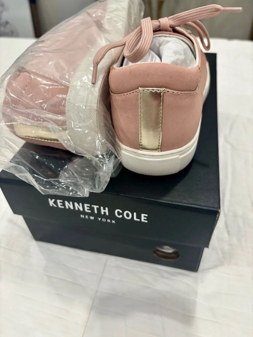Kenneth Cole Women’s Low-Top Lace-Up Sneakers in Dusty Rose - Picture 3 of 5